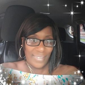 Meet your Posher, Tonya